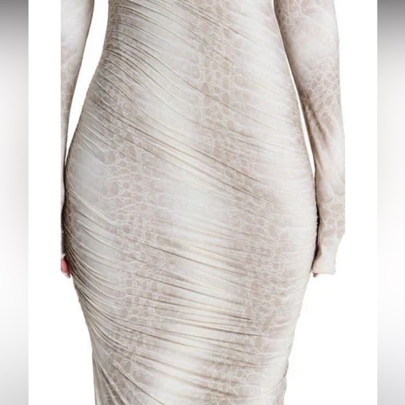 19. Naked Wardrobe $118 Ruched Off the Shoulder Long Sleeve Maxi Dress - Picture 4 of 4